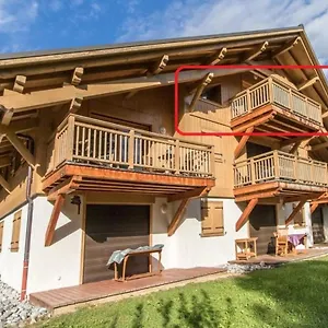 Modern 3 Bed Penthouse Apartment, Balcony & Garage, Close To Village & Bus Samoens