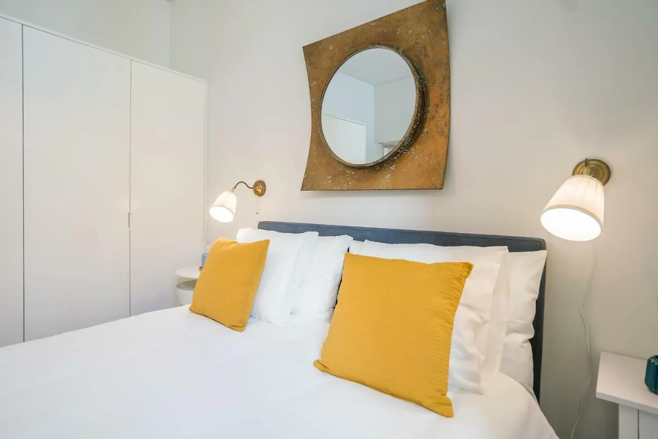 Stylish Apartment Near Av. Liberdade Lisbon 0*,